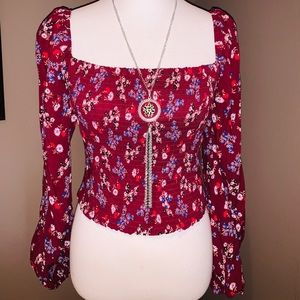 🌸Love, Fire | NWT Floral Top🌸